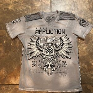 Men’s Affliction v neck t shirt